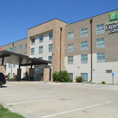 Holiday Inn Express & Suites ليبرال المظهر الخارجي الصورة